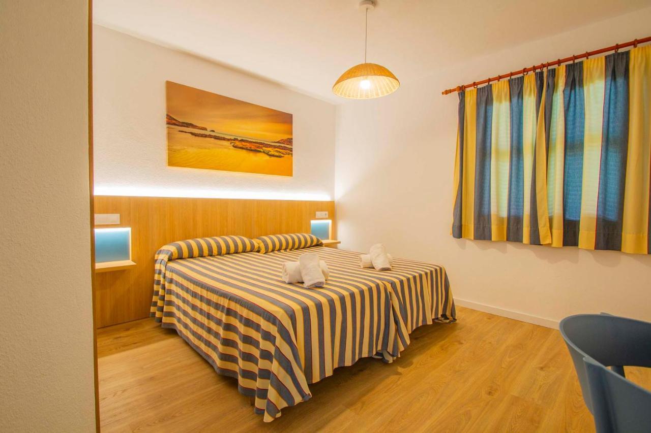 Aparthotel Sol Y Mar Cala'N Blanes  Exteriér fotografie